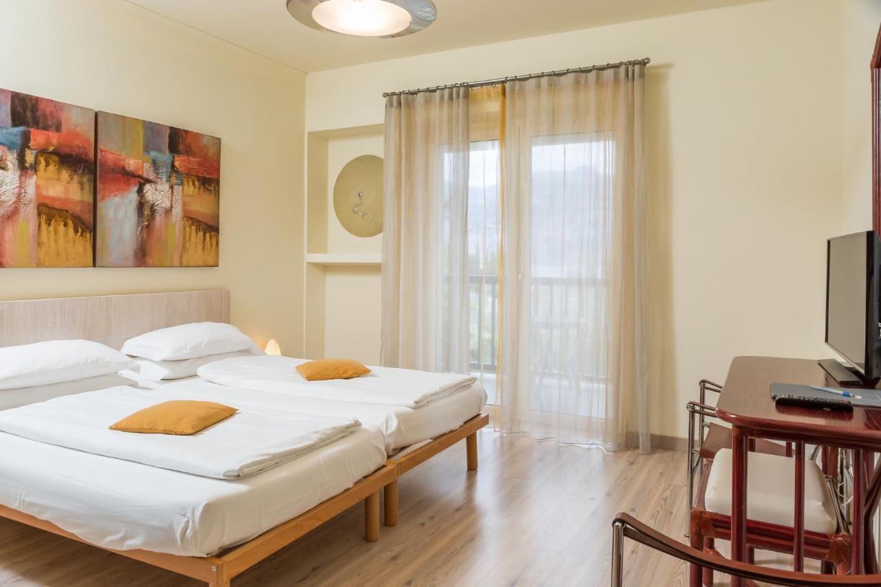 Club Hotel Olivi - Tennis Center マルチェージネ エクステリア 写真