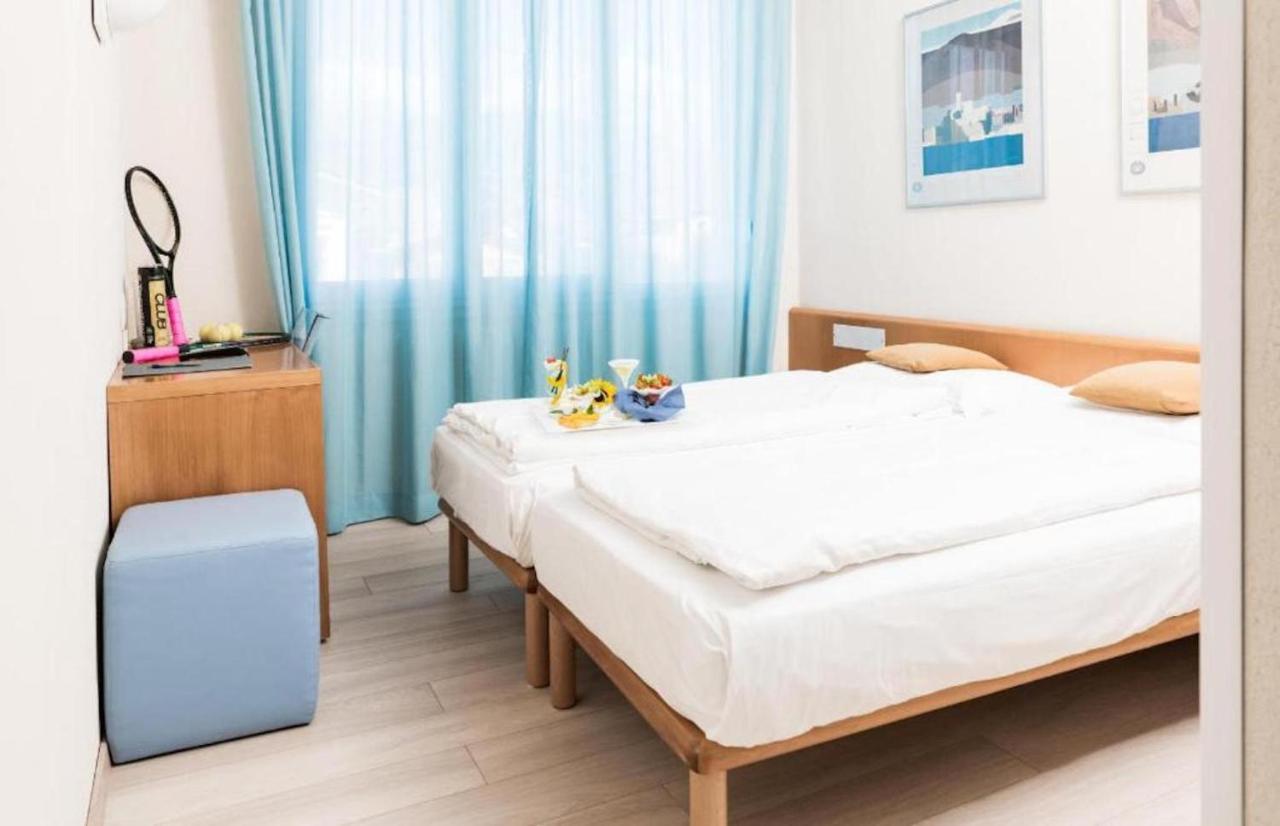 Club Hotel Olivi - Tennis Center マルチェージネ エクステリア 写真