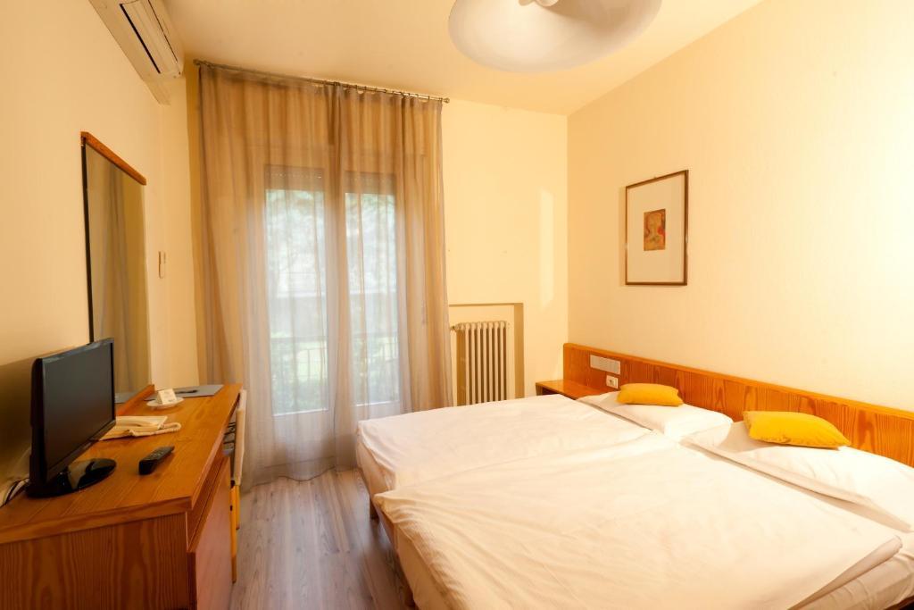 Club Hotel Olivi - Tennis Center マルチェージネ エクステリア 写真